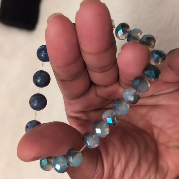 Avon|I Wish You Beaded Bracelet-PEACE- Blue Stone and Blue Crytals Beads - Picture 10 of 11